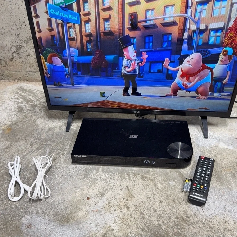 Samsung BD-F5900 3D Wi-Fi HDMI Blu-ray Disc Player w/ Accessories